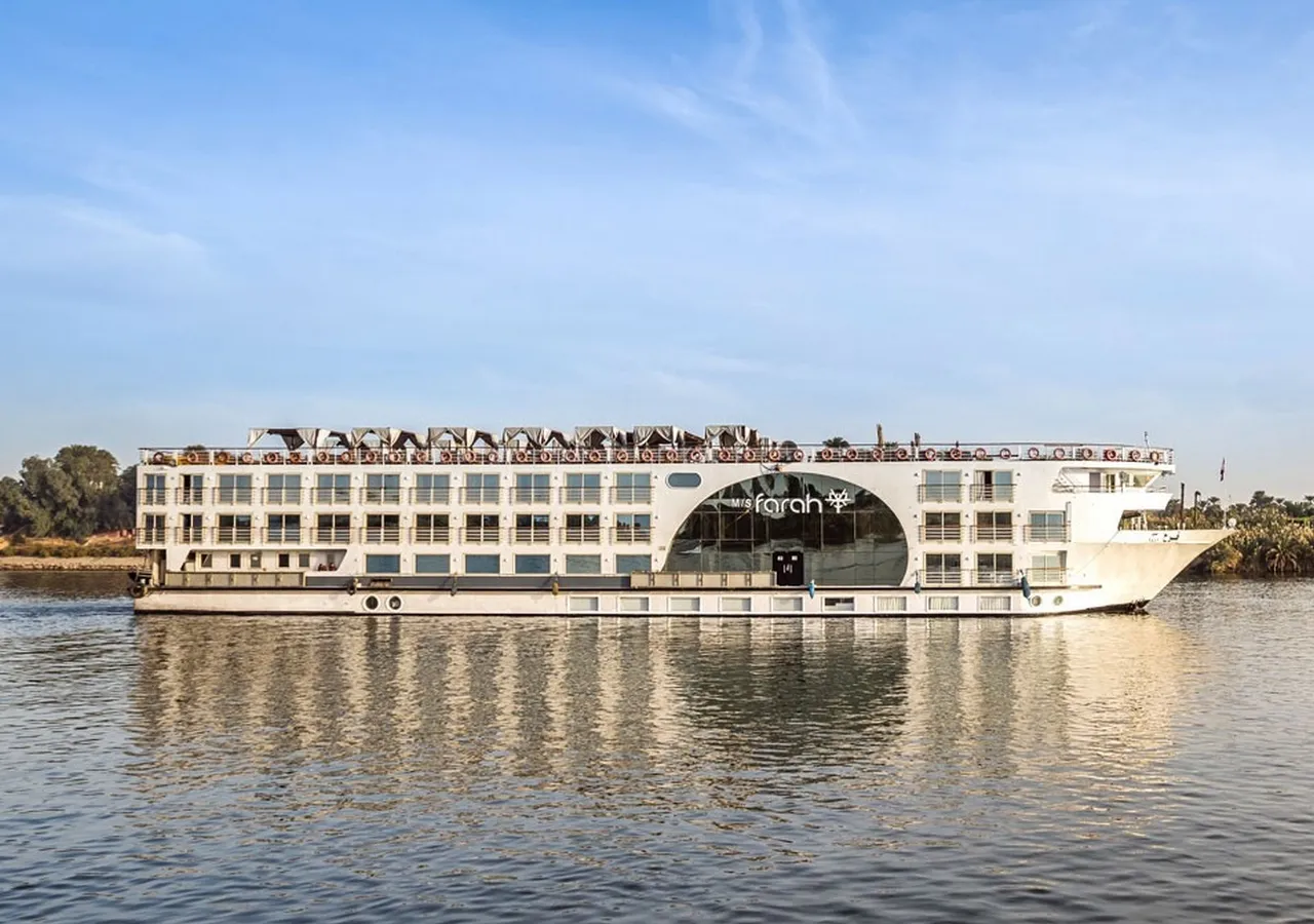 Exterior view of the Farah Nile Cruise Nile cruise ship